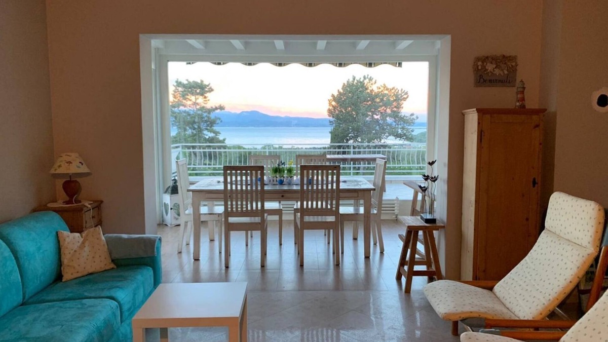 Lonato del Garda Villa | Villa with wonderful lake Garda view, garden and swimming pool