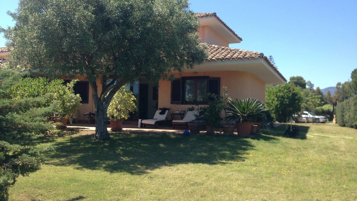 Nora Villa | Villa with large garden just a few minutes from the sea, large garden