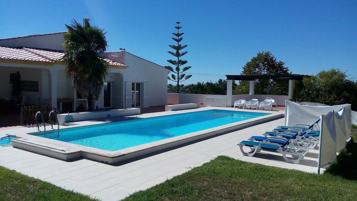 Calhariz Villa | Villa with large pool, mountain&ocean view-near beaches&Lisbon