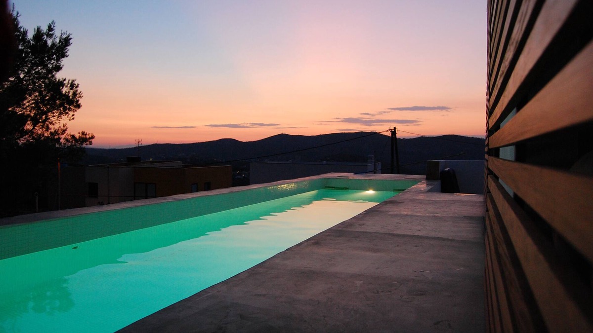 Canyelles Villa | Villa with modern design/views, free WIFI, Priv. Pool, barbecue, air conditioning in 2 DBL rooms