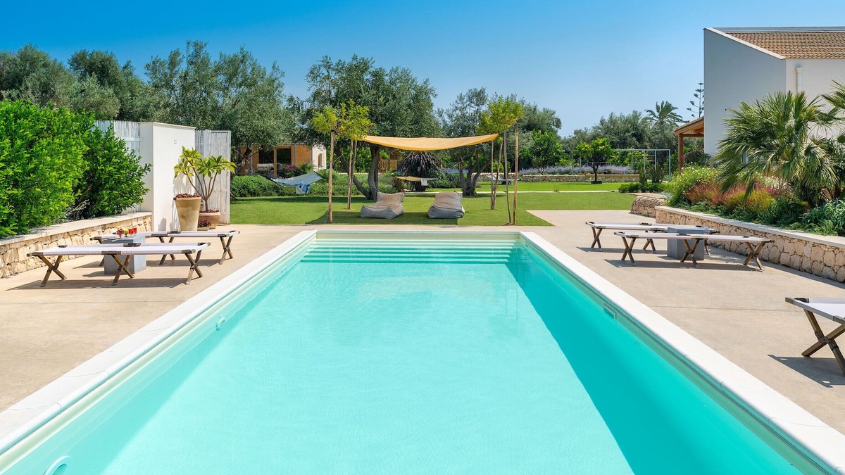 Avola Villa | Villa with pool, 550 metres from the sea in Avola, Sicily