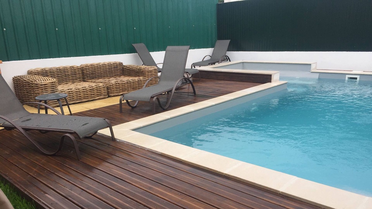 Almoinha House | Villa with pool and jacuzzi, 5 minutes from the beach