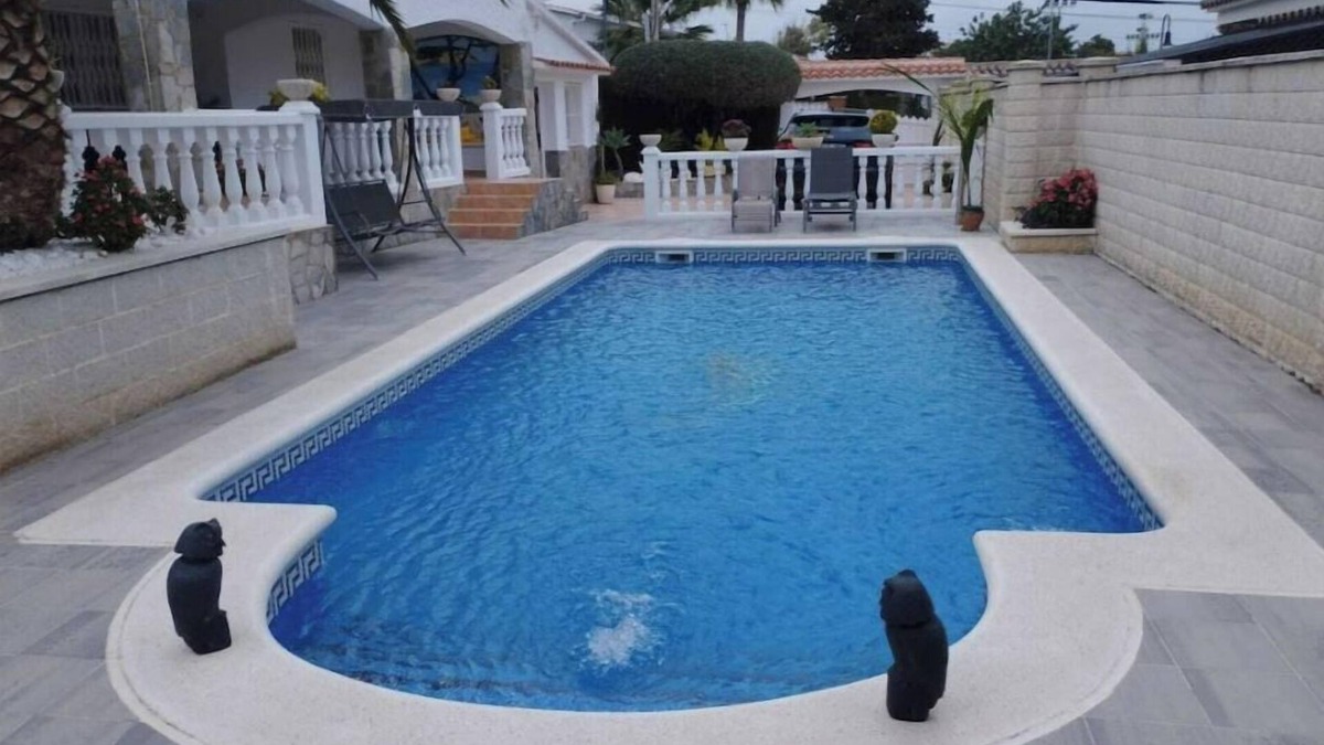 El Roc de Sant Gaieta House | Villa With Pool Close to the Beach