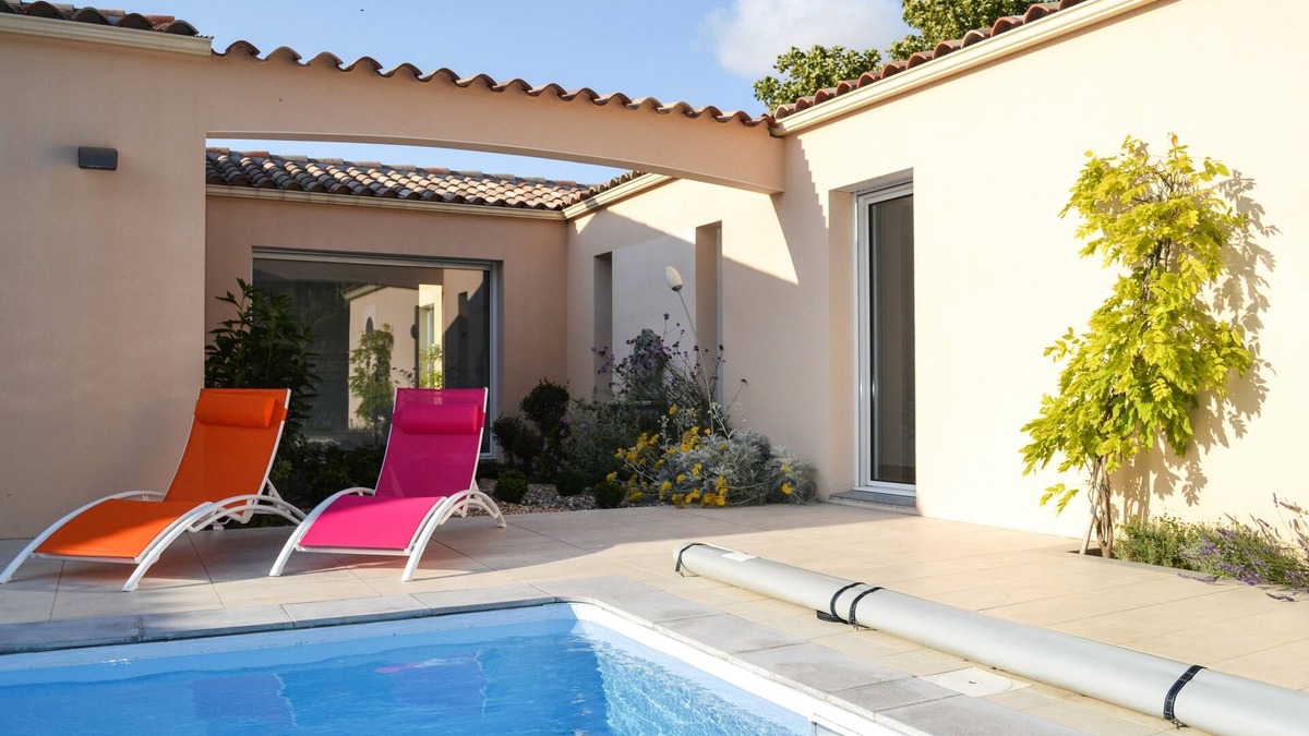 Saint Rogatien Villa | Villa with pool, in a park, quiet area, 6 people, 3 bedrooms
