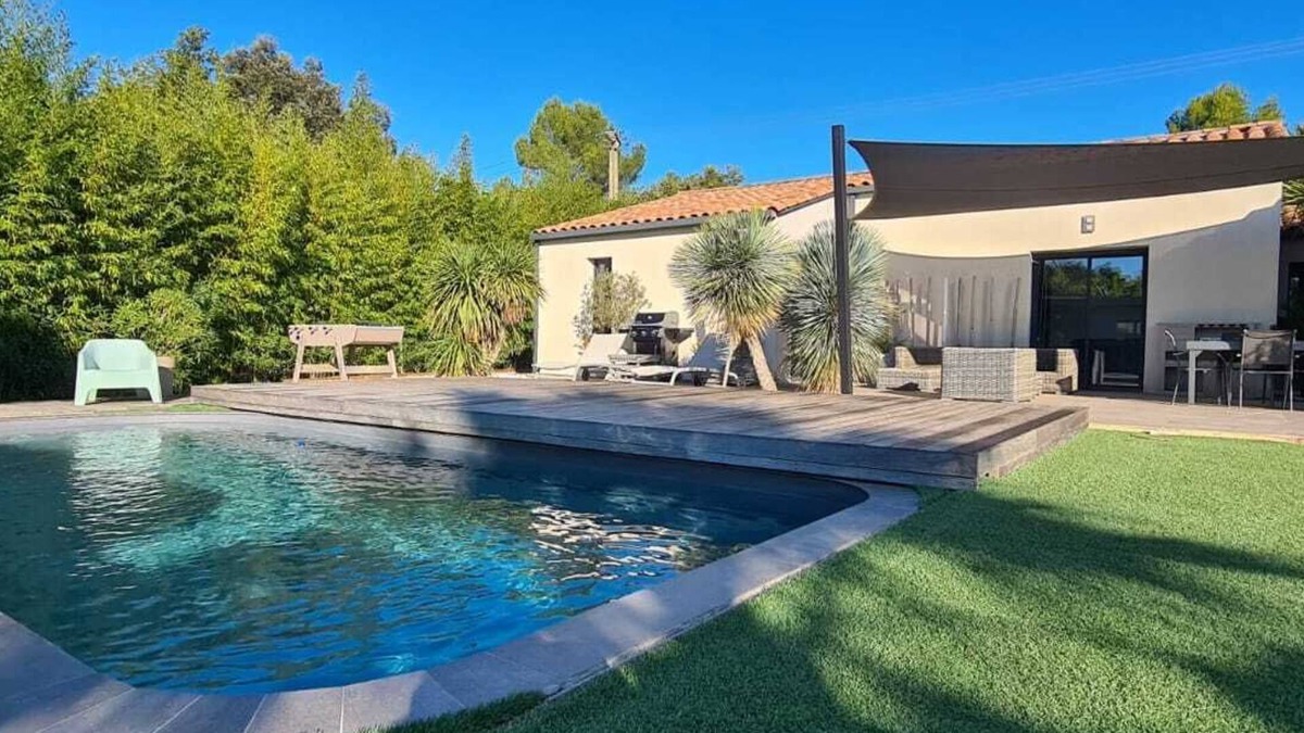 Sommieres House | Villa with pool in a haven of peace