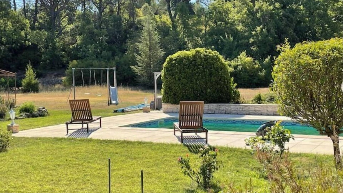 Tourves Villa | Villa with pool in the heart of green Provence