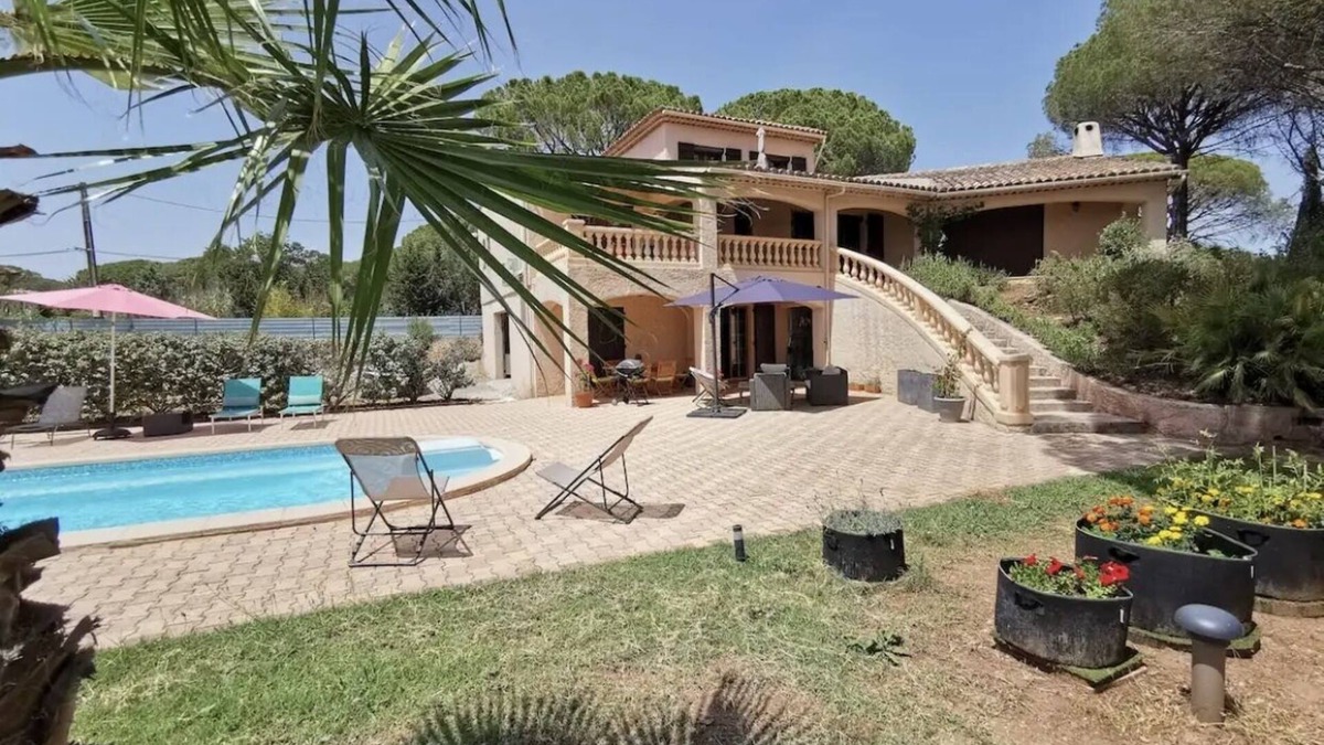 Peissonnel Villa | Villa with pool north of the Gulf of Saint-Tropez