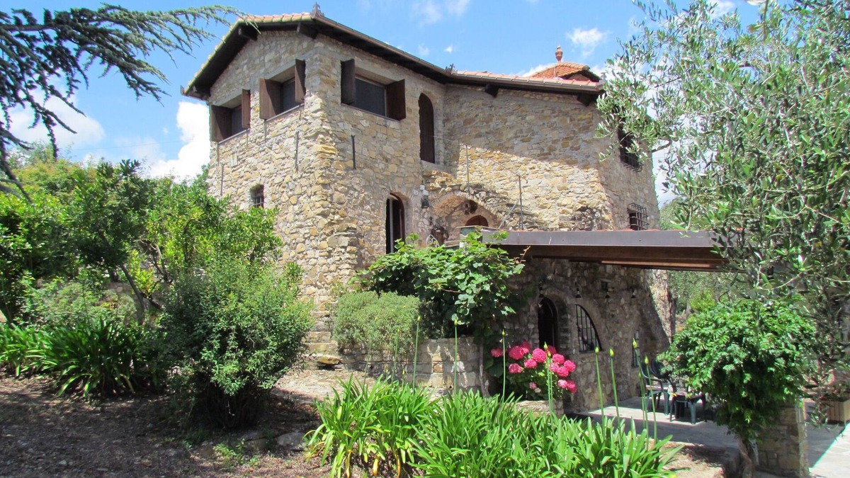 Taggia Villa | Villa with pool on the hill of Sanremo, an oasis of serenity in the nature