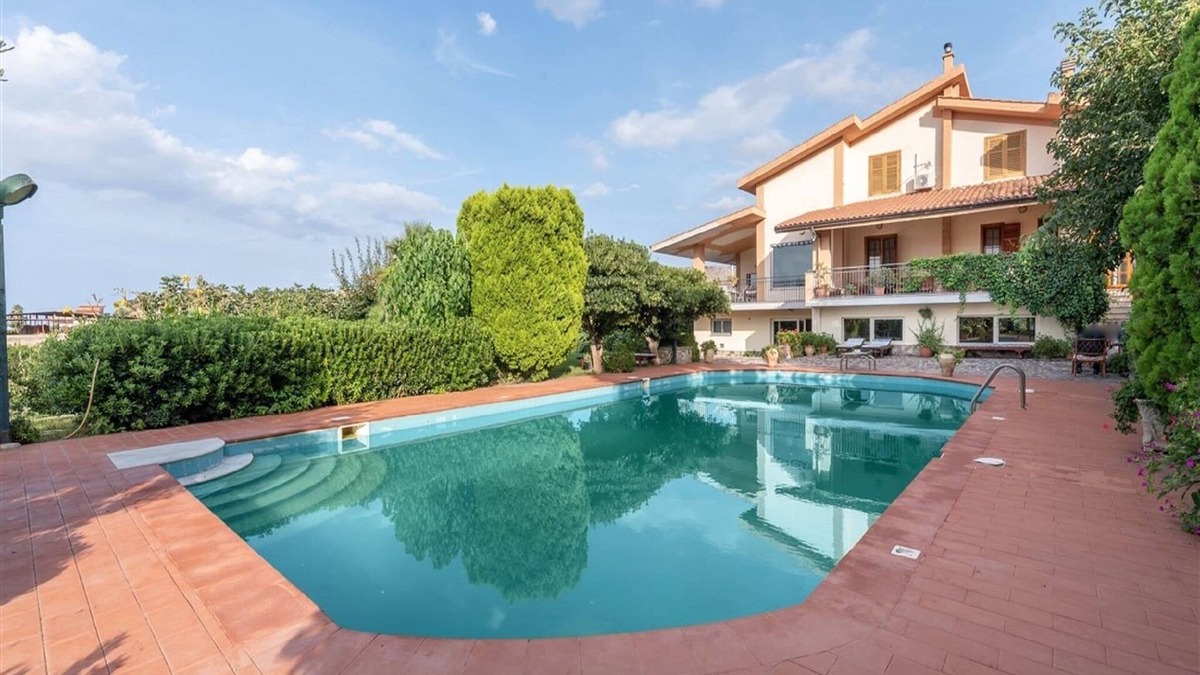 Misilmeri House | Villa with Pool, Pets & WiFi