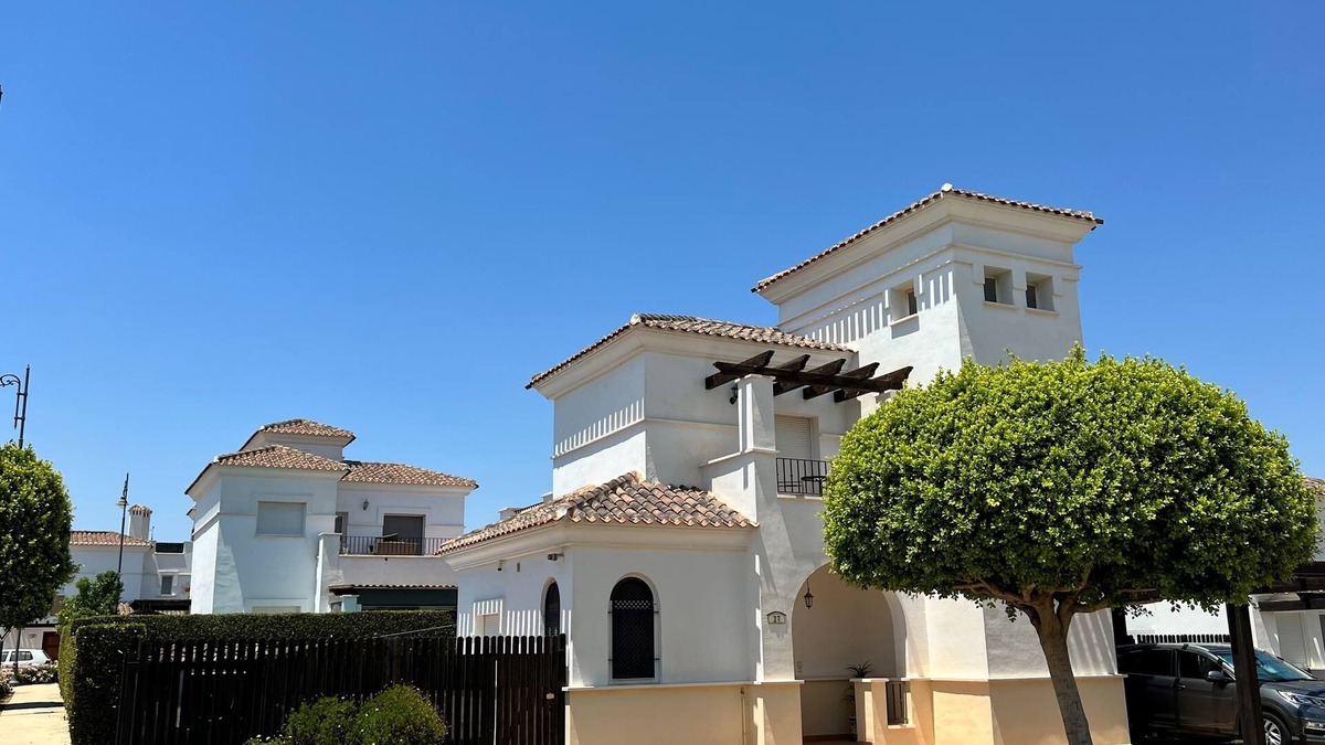 Roldan Villa | Villa with private pool & jacuzzi - CA27LT