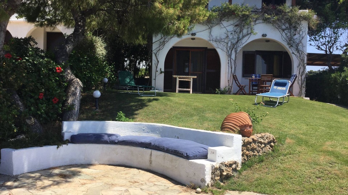 Agios Emilianos Villa | Villa with private beach viewing Spetses