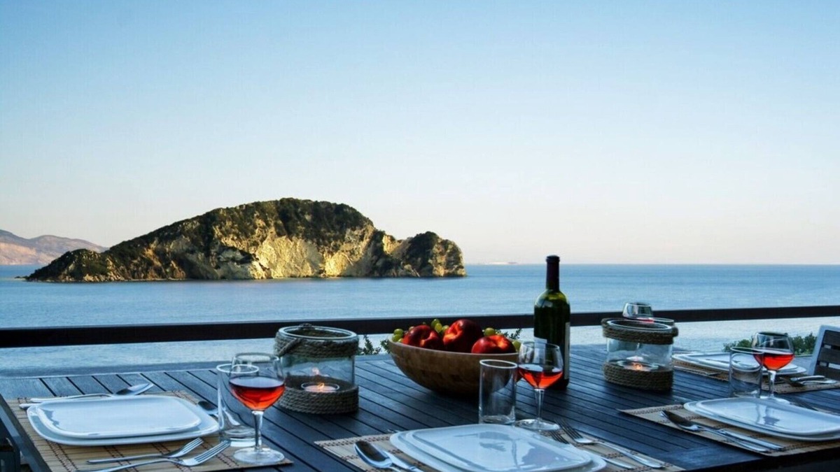 Marathias Villa | 'Villa With Private Pool - Sea View - For 2 Adults + 2 Young Children'