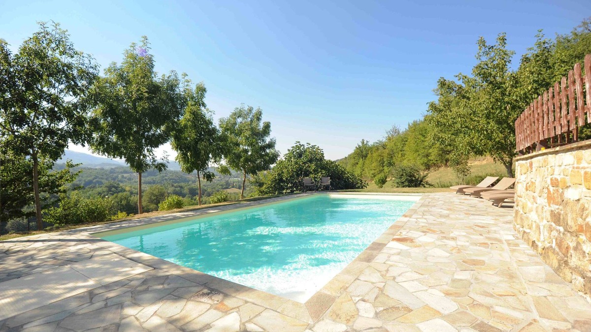 Amandola Villa | Villa with Private Pool & Stunning Views On The Mountains Of Monte Sibellini