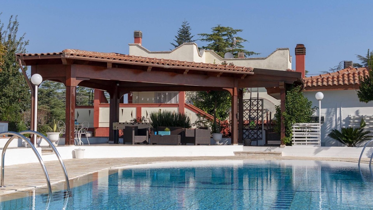 Impalata Villa | Villa with Private Pool in Puglia for 12 people