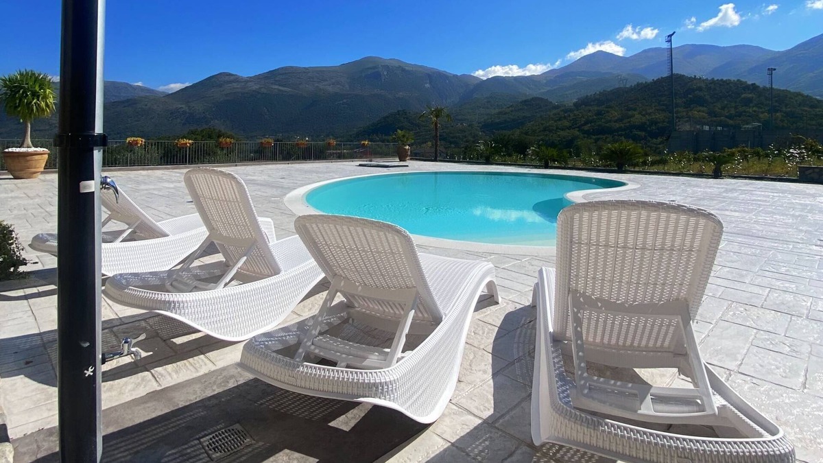 Rotonda House | Villa with private pool in the heart of Pollino National Park