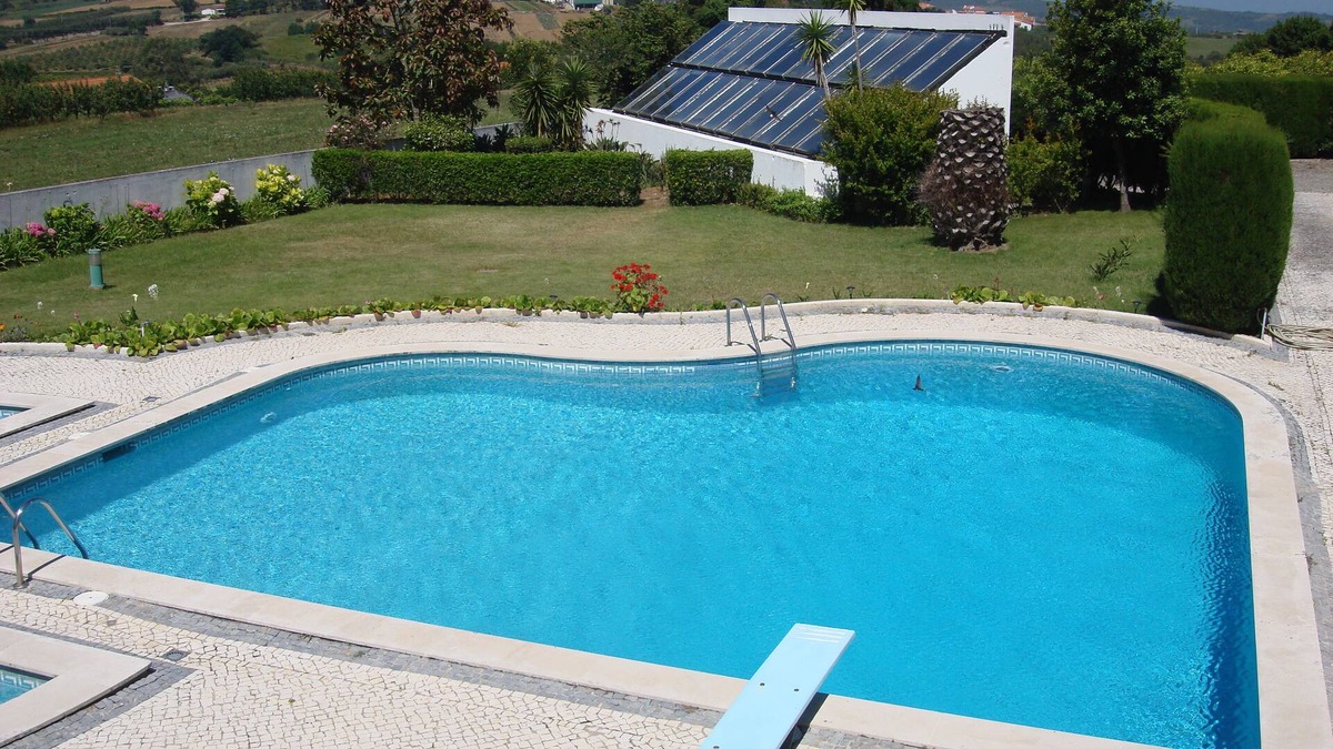 Alcobaca Villa | Villa with Private Pool and Tennis Court