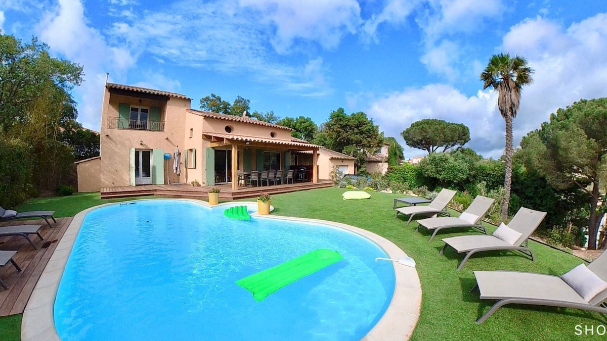 Cogolin Villa | Villa with private pool for 12 in Golfe de Saint Tropez