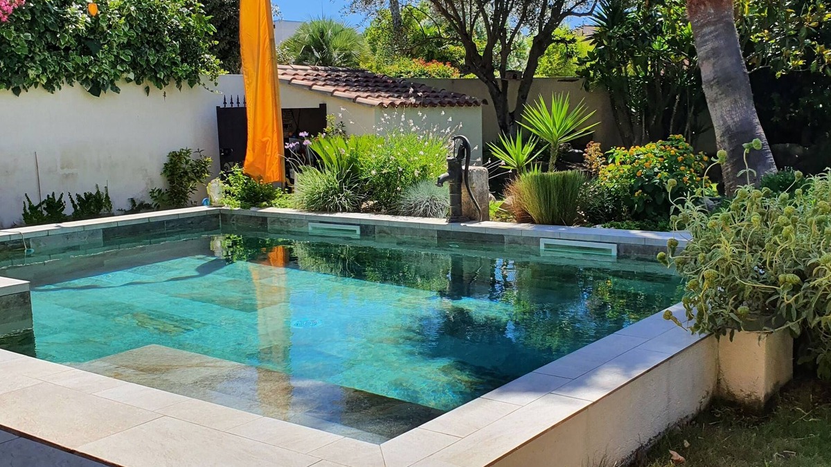 Lattes House | Villa with private pool Lattes center
