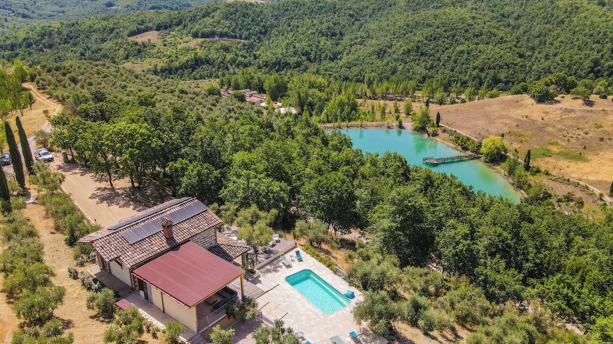 San Venanzo Villa | Villa with private pool, hot tub. Quiet area & 100% privacy. panoramic views!