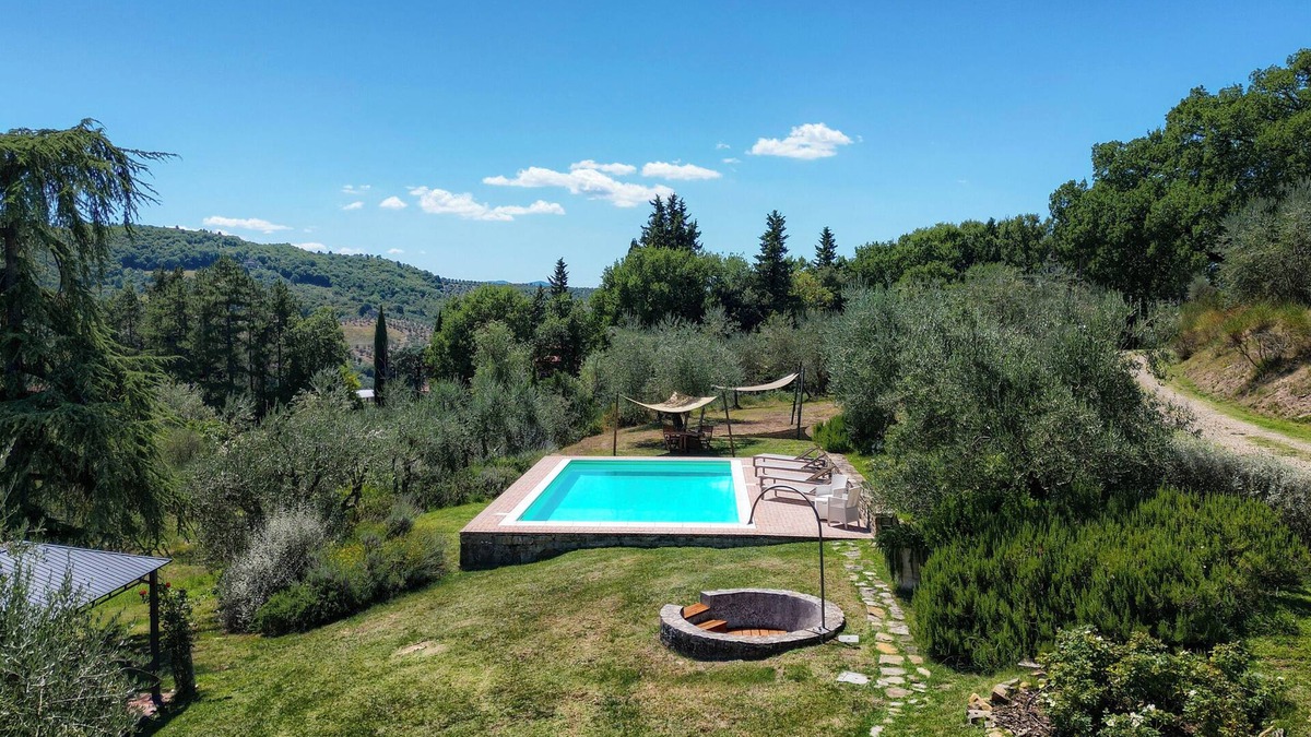 Pelago Villa | Villa with private swimming pool on the Florentine hills 25 Km from Florence