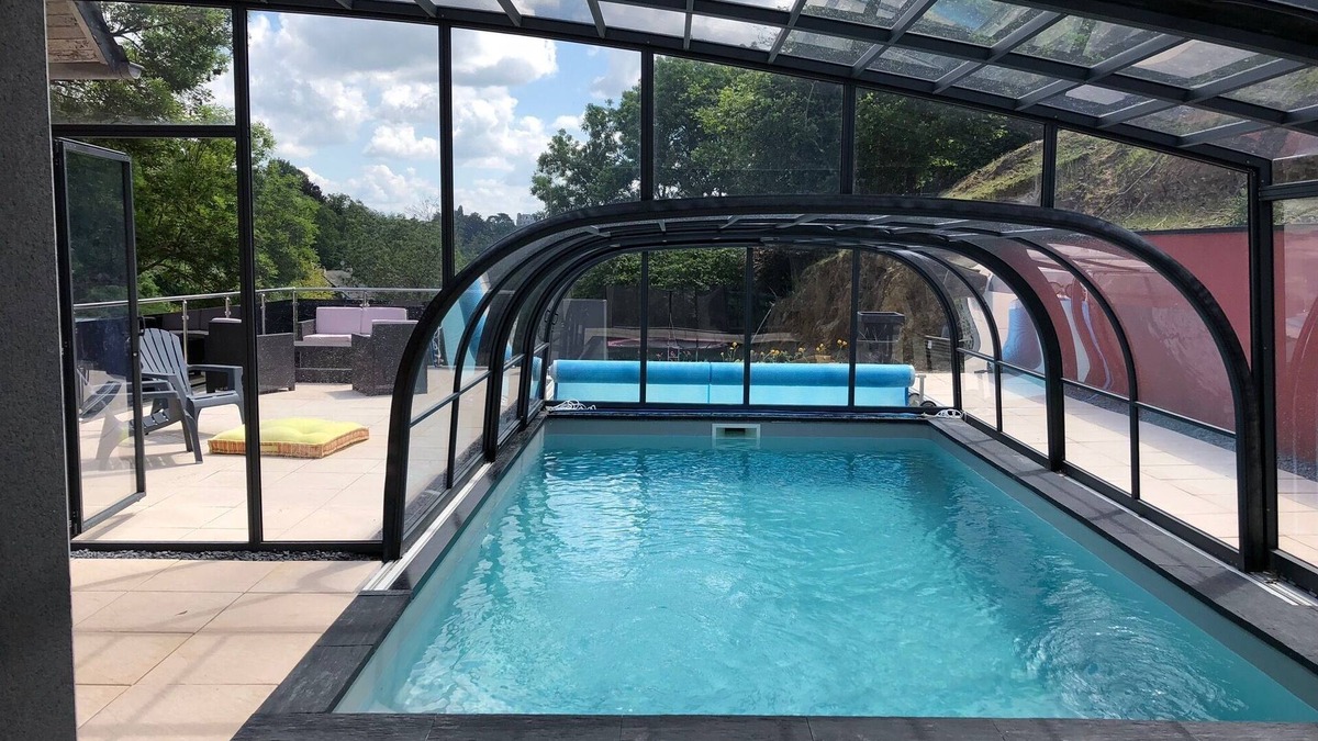 Plerin Villa | Villa with sauna and heated indoor pool in Brittany for 8 people