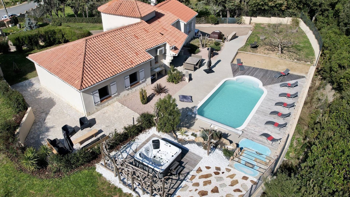 Viggianello Villa | Villa with sea view, heated pool, 2 minutes from the seafront