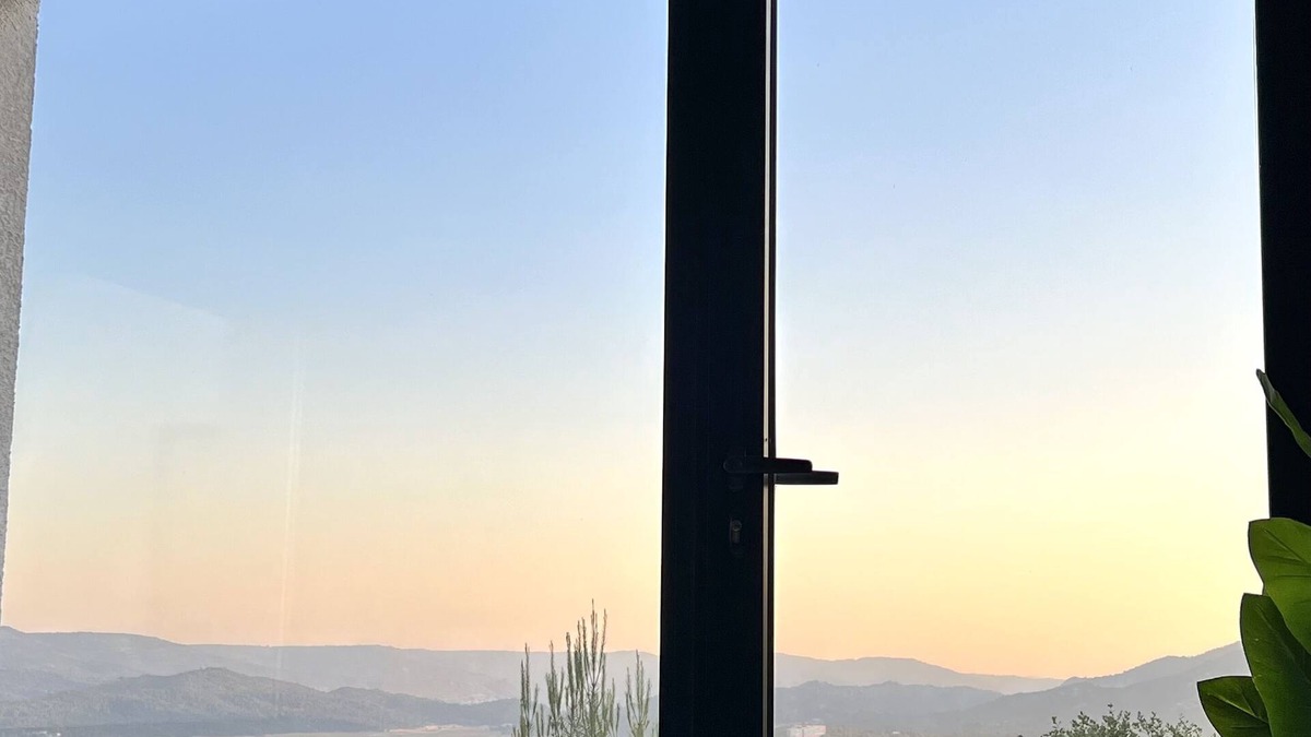 Pareja House | Villa with stunning panoramic views and indoor fireplace