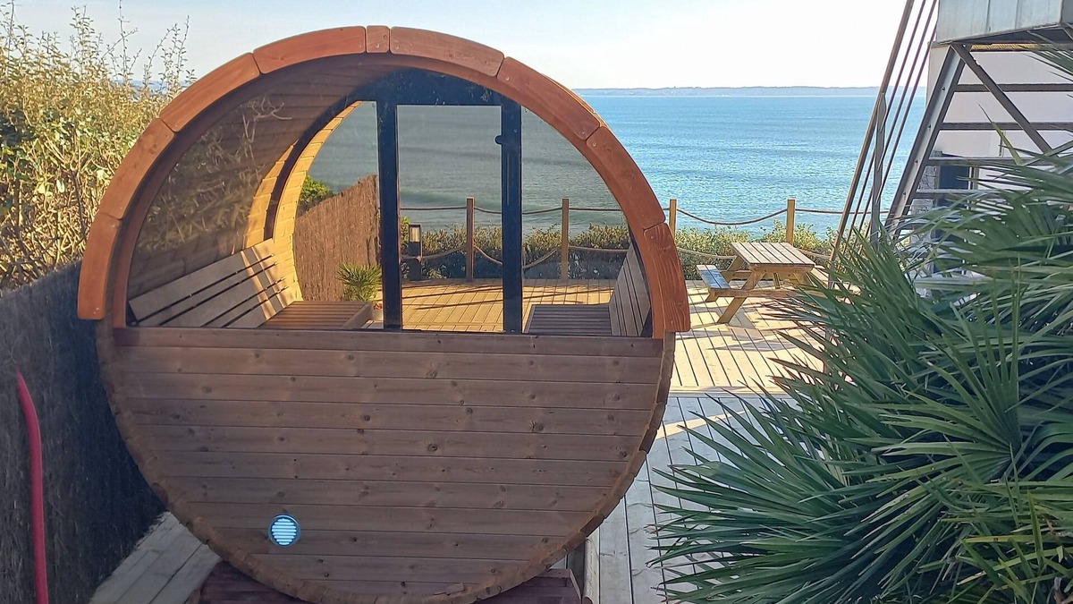 Pentrez House | Villa with stunning view of the sea