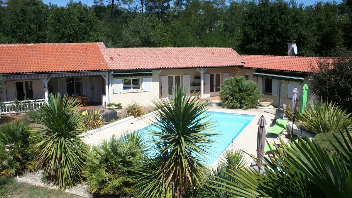 Grezet-Cavagnan House | Villa with swimming pool in New Aquitaine