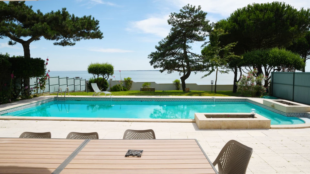 Royan Villa | Villa with swimming pool and magnificent sea view