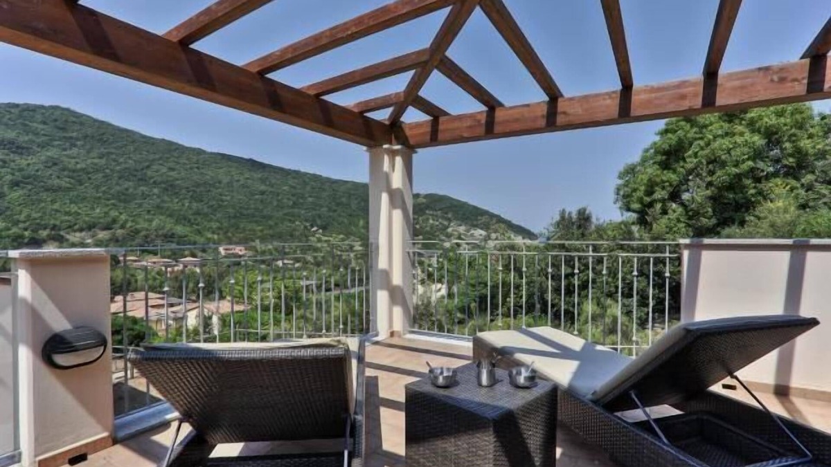 Rio nell'Elba Villa | Villa with terrace and ocean view - Rio nell’Elba: Villetta Natura Casa B