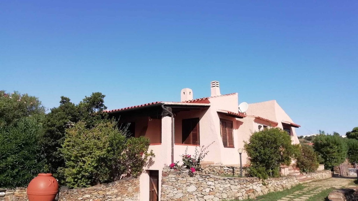 Baia Sant'Anna Villa | Villa with terrace and large garden 100 mt. from the sea