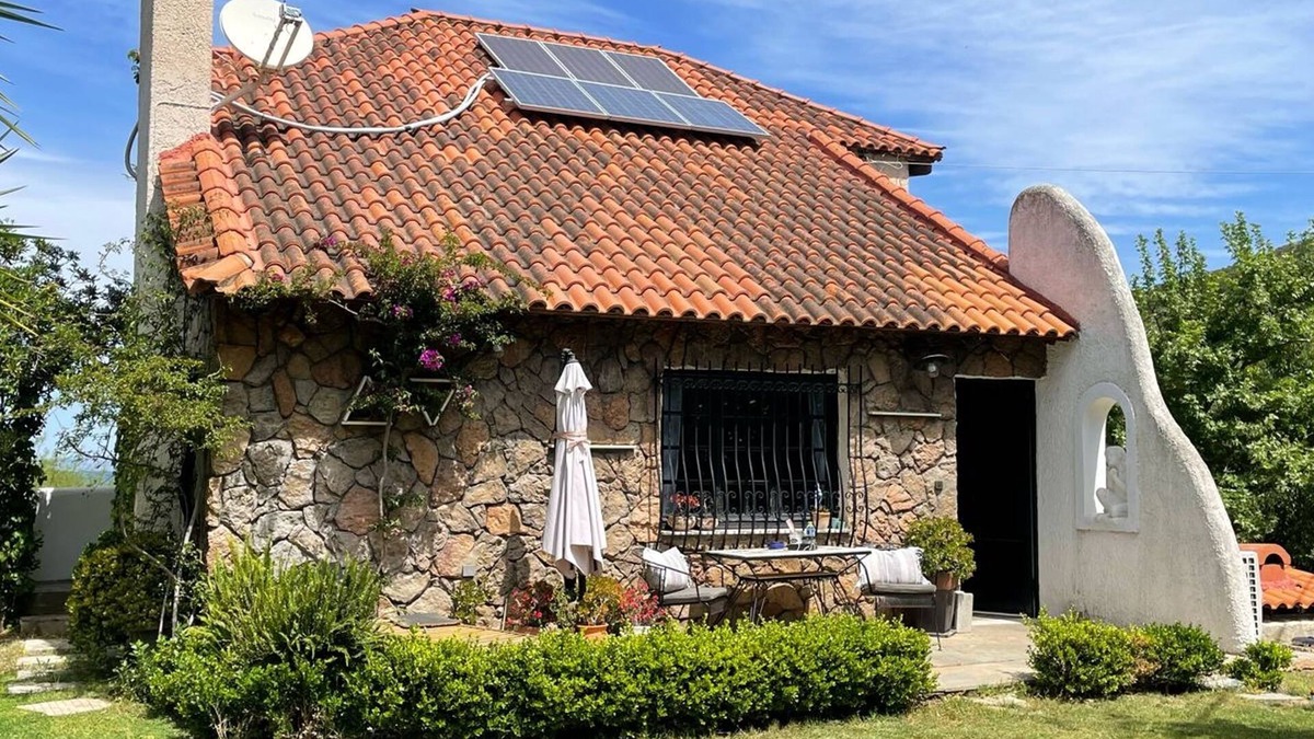 Vravrona Villa | Villa Xenia and Akis