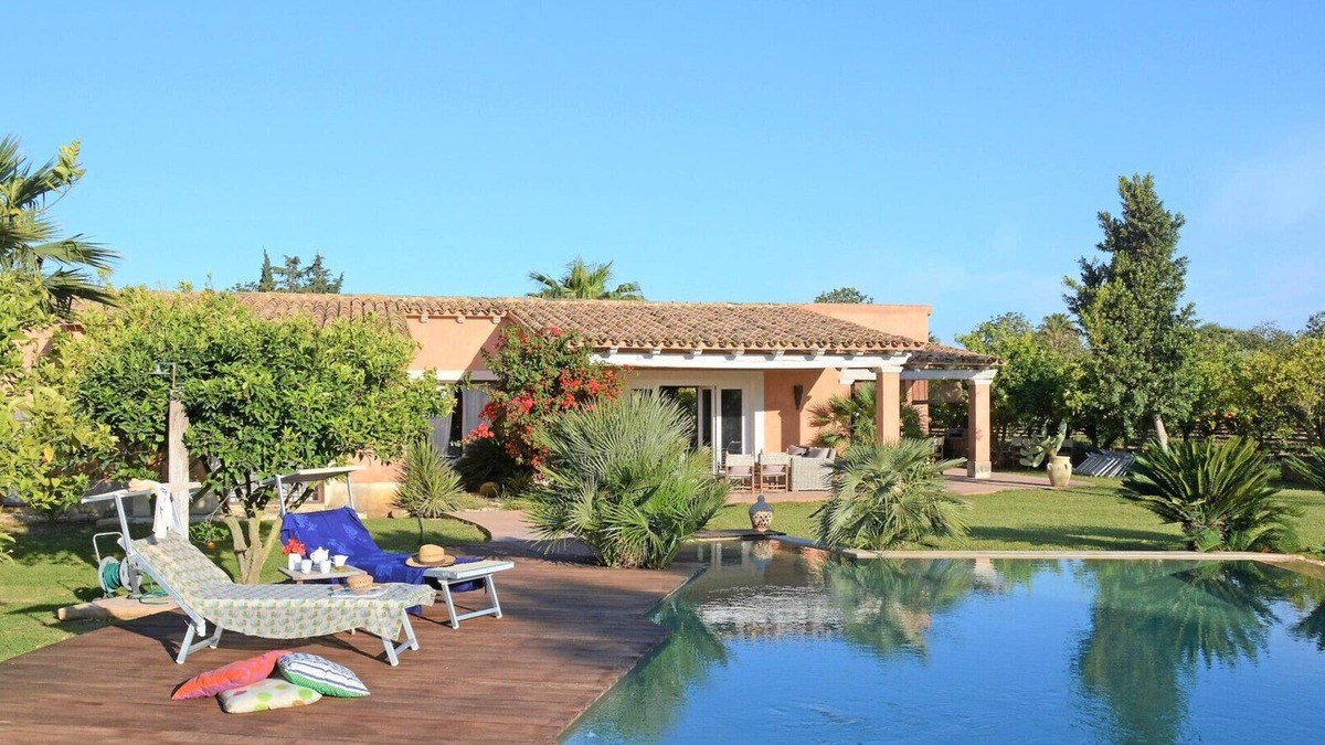 Castelvetrano Villa | Villa Zagara 6 by Massimo Villas
