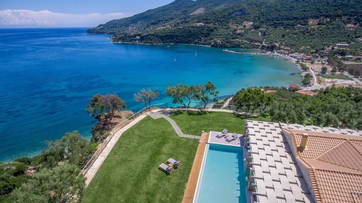 Limni Keri Villa | Villa Zenais, Luxury with swimming pool