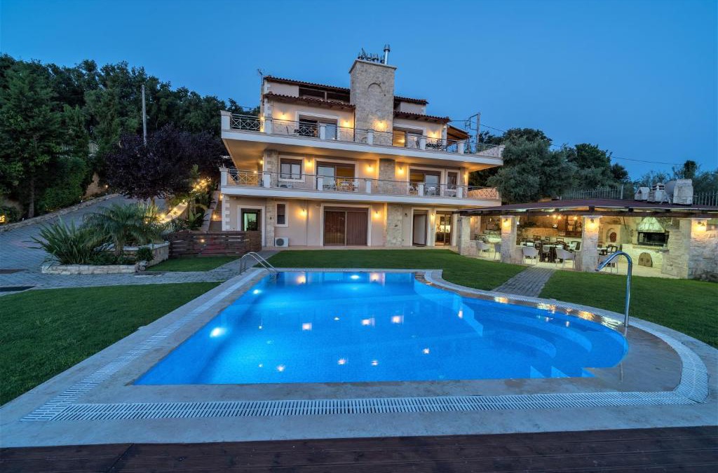 Kaloniktis Apartment | Villa Zeus