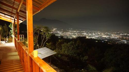 Megamendung Villa | Villa Zoya Montana