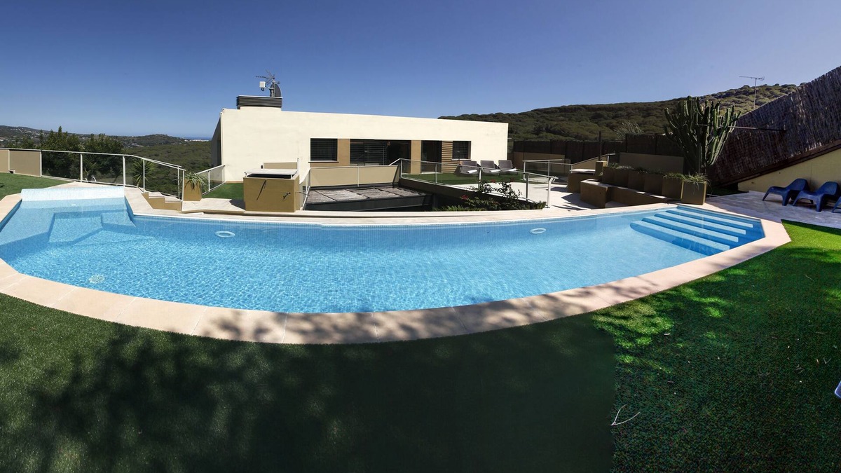 Argentona Villa | VillaBarcelonaCoast-POOL, BBQ, A/C,Beaches (5' by car), Barcelona (25' min),WIFI