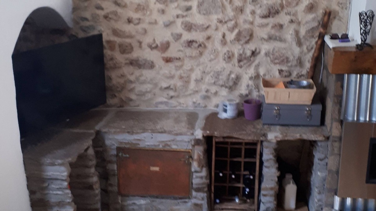 Murviel-les-Beziers House | Village house built on the old castle ramparts