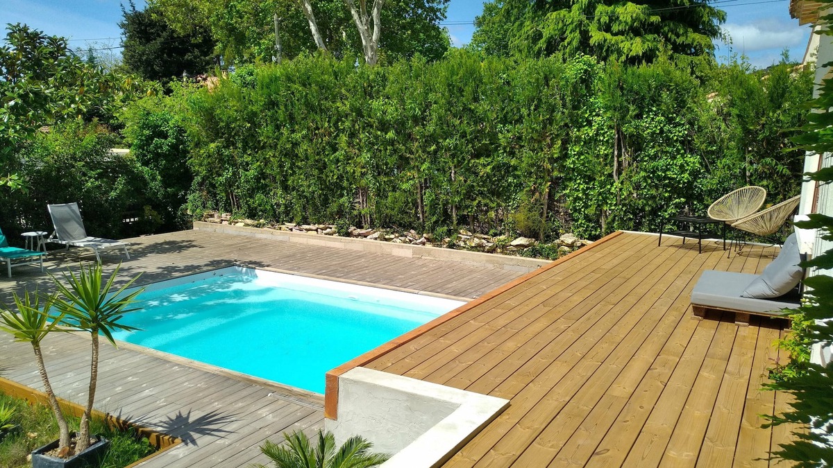 Caveirac House | Village house near Nîmes, swimming pool, treehouse, trampo, Clim, plancha