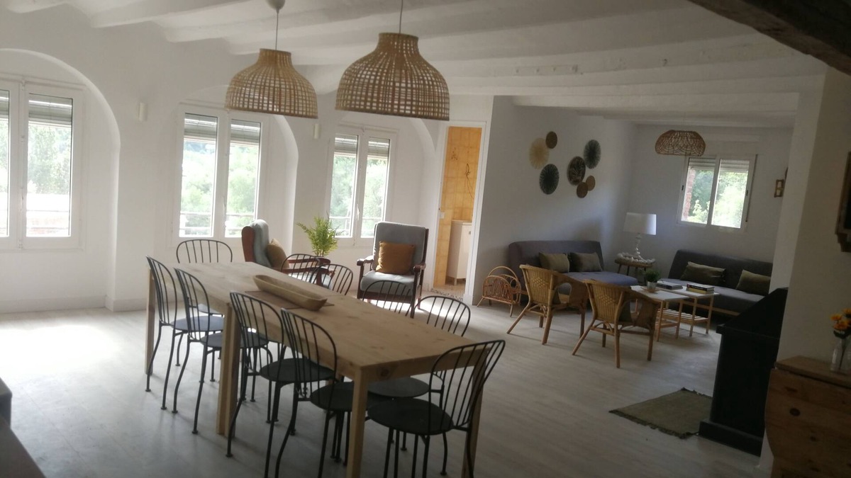 Berga House | Village house with fireplace in the heart of Berguedà.