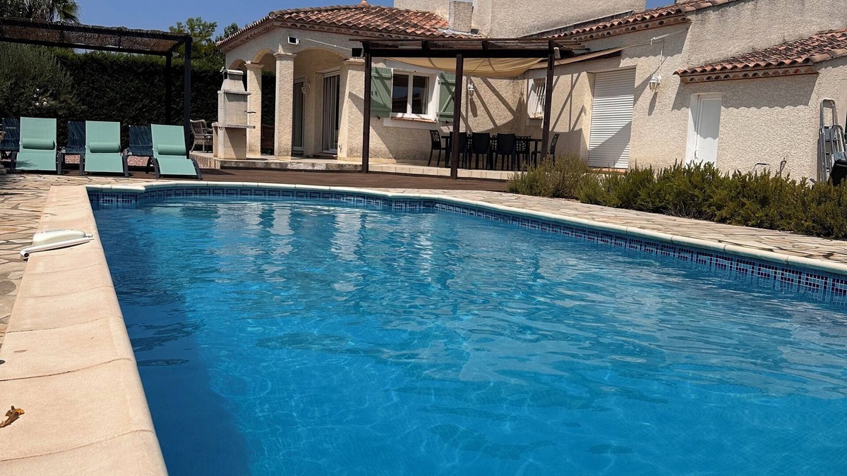 Argens-Minervois Villa | Village villa, private pool, canal du midi