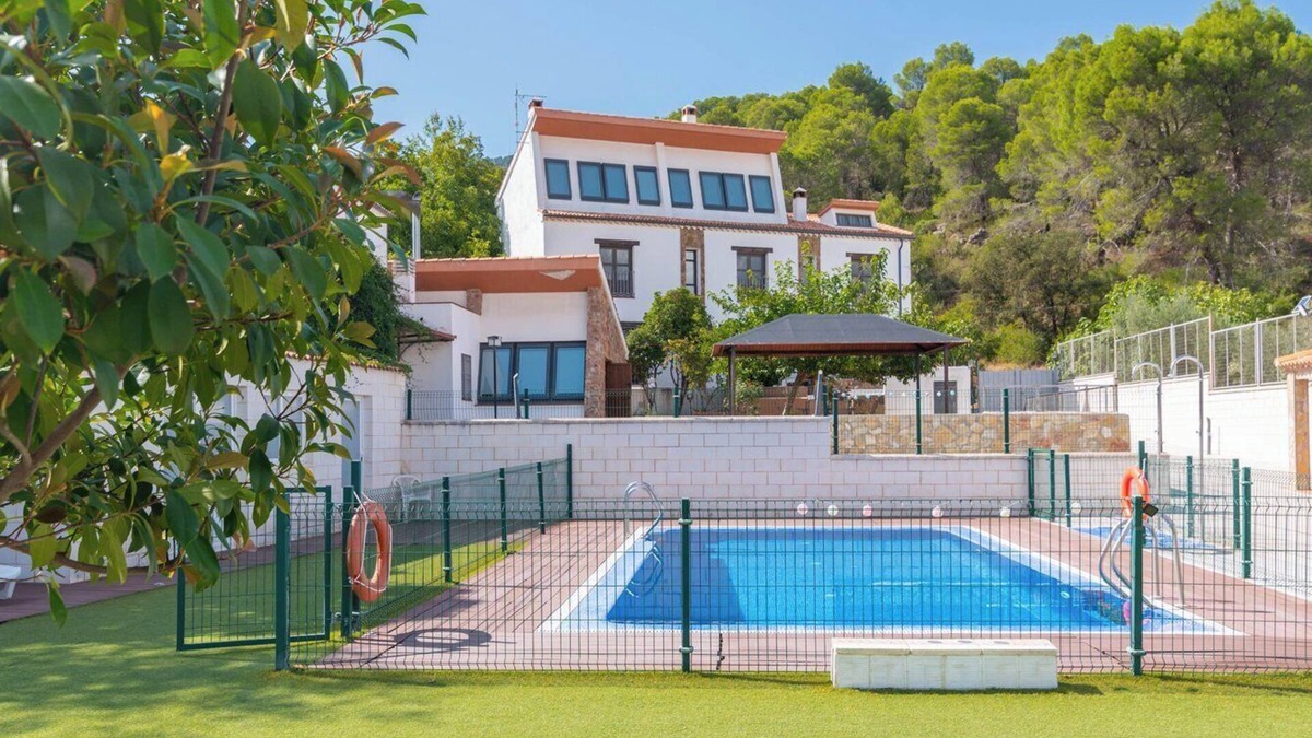 Segura de la Sierra Villa | Villarrobles de Altamira Cortijos Nuevos by Ruralidays