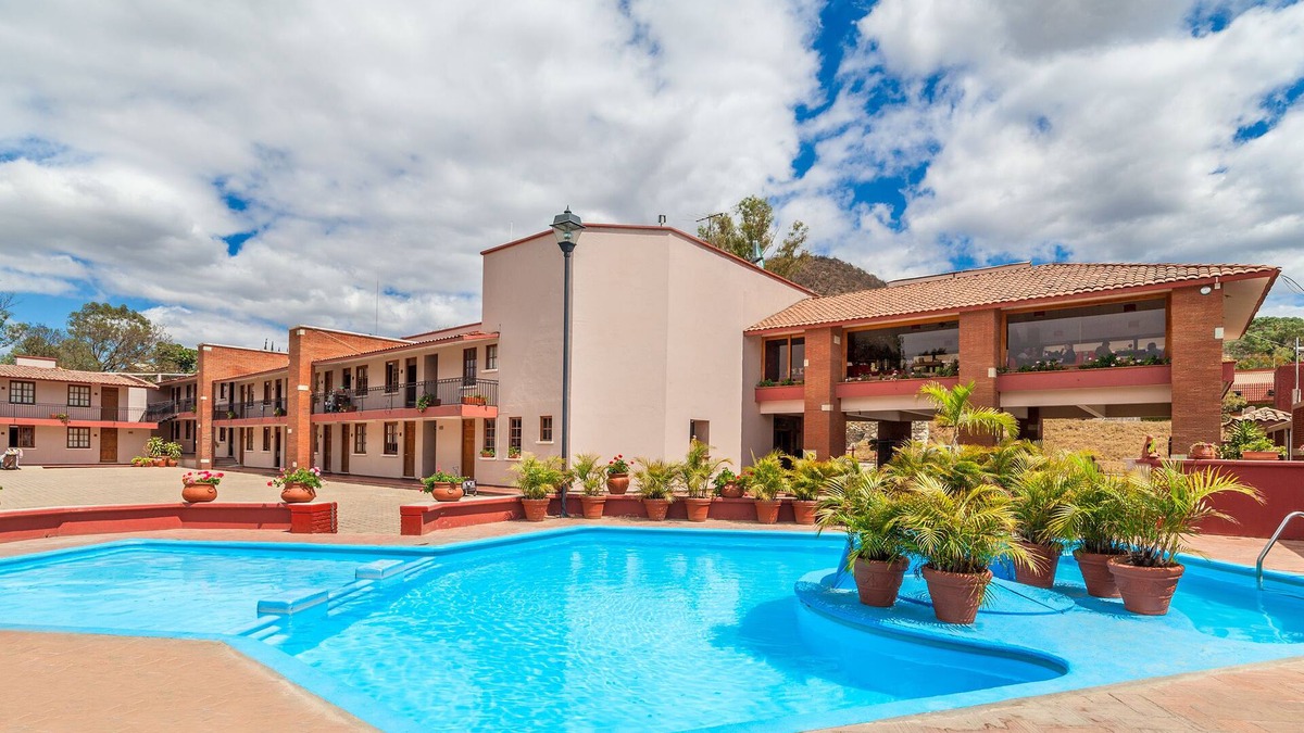 San Jacinto Amilpas Hotel | Villas Del Sol Hotel