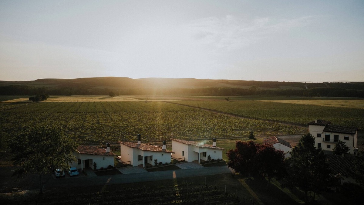 Banos de Rioja Villa | Villas Finca La Emperatriz