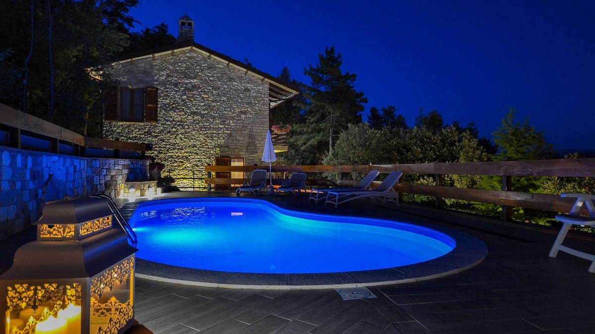 Spello Villa | VillaSubasioRelax, panoramic villa with swimming pool, natural park, Spello, Assisi