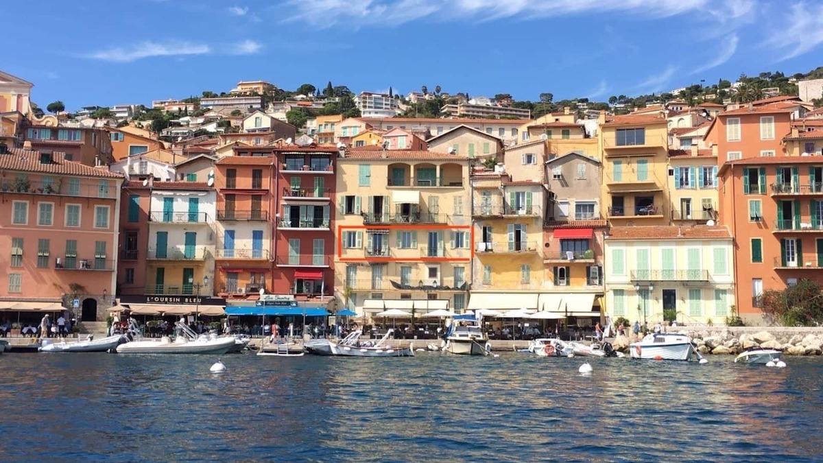 Villefranche-sur-Mer Apartment | Villefranche centre, 3 bed waterfront, very large, quiet, No stairs , Sunny
