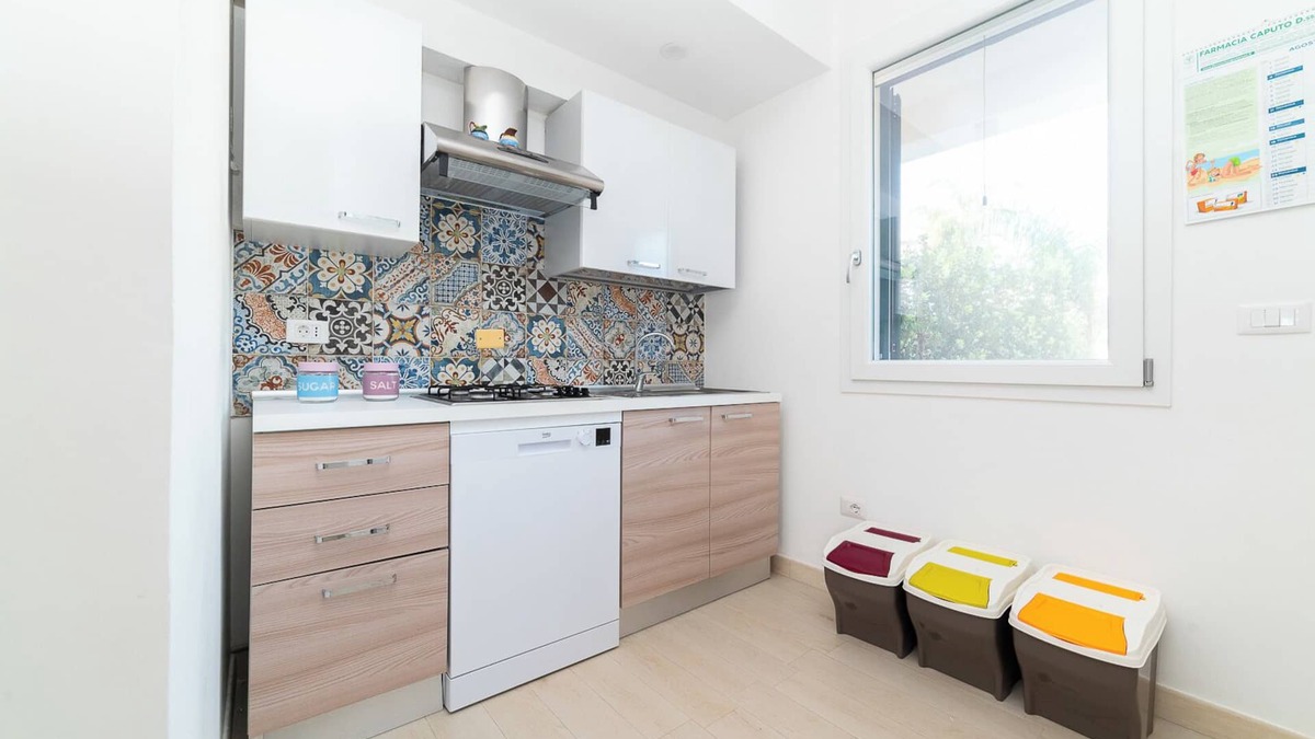 Torre Santa Sabina House | Villetta Federica 50 meters beach + parking space