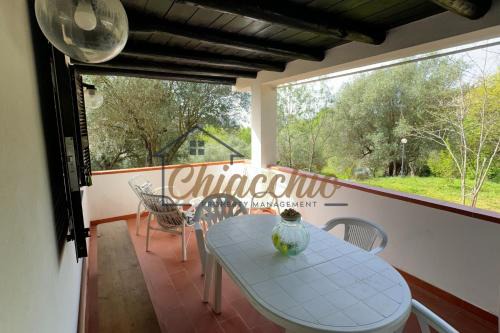 Policastro Bussentino Apartment | Villetta Gentili a due passi dal Mare - Patio e Parcheggio