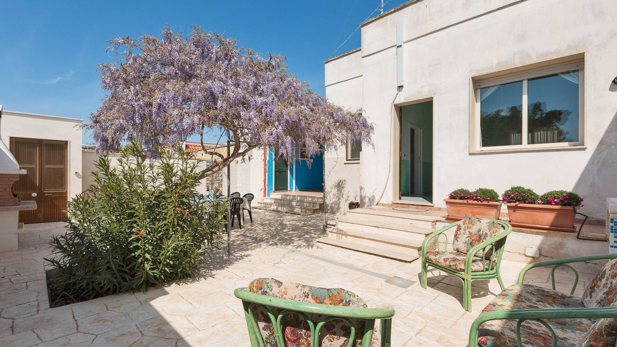 Porto Cesareo House | Villetta Il Glicine by BarbarHouse